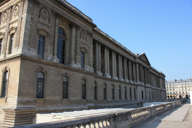 パリ・ルーブル宮殿(ルーブル美術館)の写真の写真