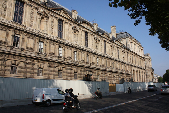 パリ・ルーブル宮殿(ルーブル美術館)の写真の写真