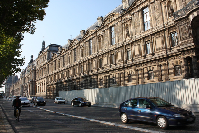 パリ・ルーブル宮殿(ルーブル美術館)の写真の写真