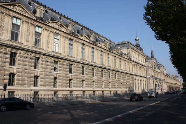 パリ・ルーブル宮殿(ルーブル美術館)の写真の写真