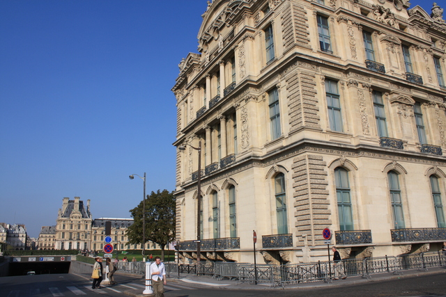 パリ・ルーブル宮殿(ルーブル美術館)の写真の写真