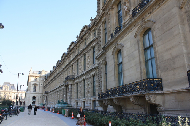 パリ・ルーブル宮殿(ルーブル美術館)の写真の写真