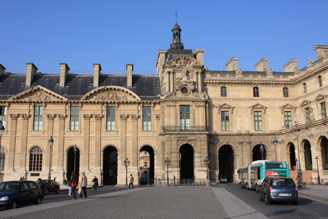 パリ・ルーブル宮殿(ルーブル美術館)の写真の写真