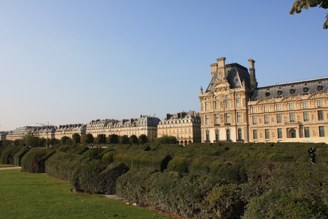 パリ・ルーブル宮殿(ルーブル美術館)の写真の写真