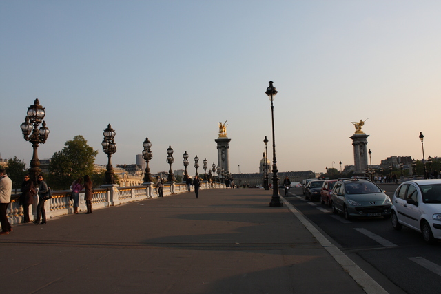 パリ・アレクサンドル3世橋の写真の写真