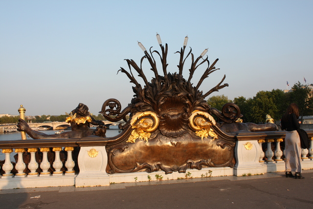 パリ・アレクサンドル3世橋の写真の写真