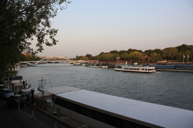 パリ・セーヌ川の写真の写真