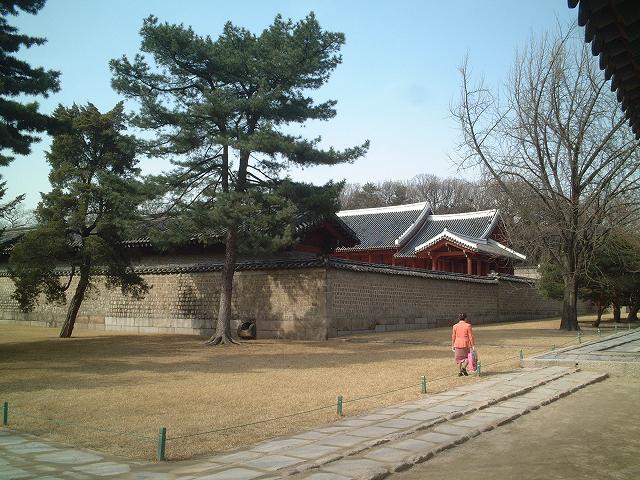 韓国・ソウル・宗廟・功臣堂の裏側の写真の写真