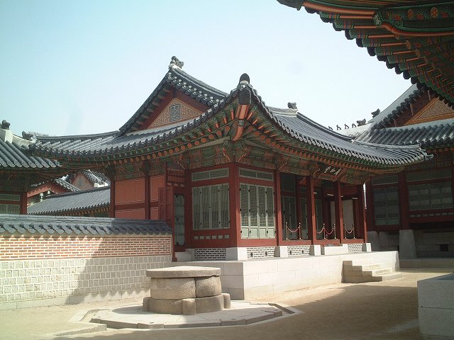 韓国・ソウル・景福宮・門のような役割の建物の写真の写真