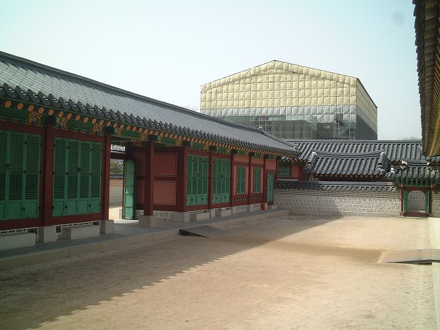 韓国・ソウル・景福宮・善堂の周囲を囲む回廊の写真の写真
