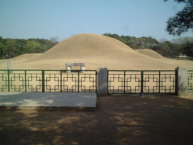 韓国・慶州・新羅五稜１の写真の写真