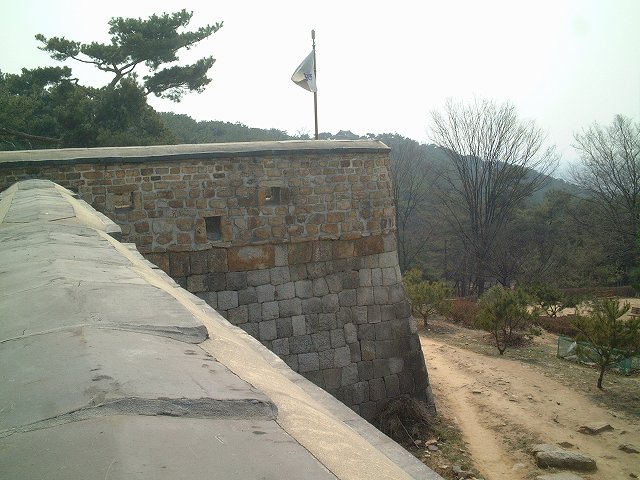 韓国・水原・華城・以外に低い城壁の写真の写真