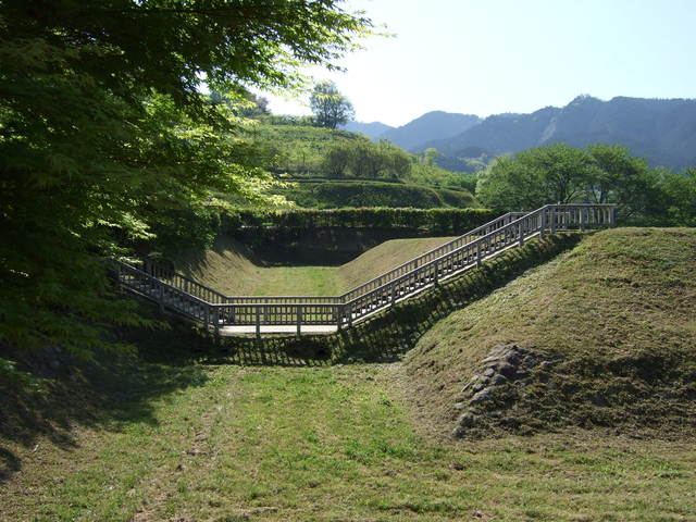 特別史跡・石舞台古墳・基壇への通路の写真の写真
