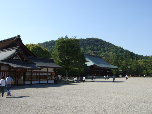 橿原神宮・境内と畝傍山の写真の写真