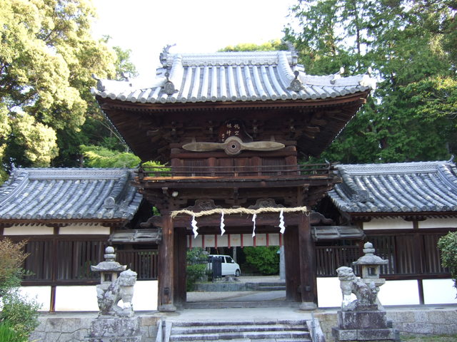 矢田坐久志玉比古神社・楼門の写真の写真