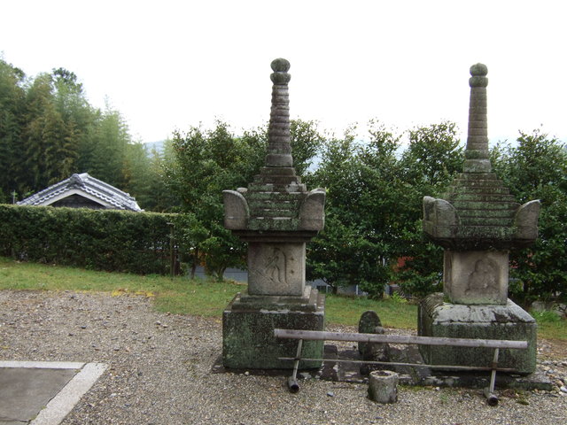 重要文化財・圓福寺宝篋印塔2の写真の写真