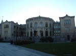 オスロ・朝の国会議事堂
