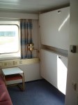 船(DFDS)・ベッドが右側に収納されている