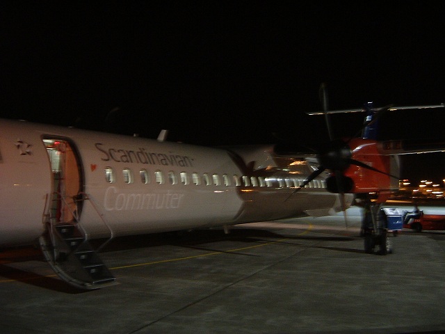 スタバンガー空港・プロペラ機の写真の写真