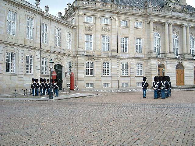 デンマーク王国・衛兵交替式の写真の写真