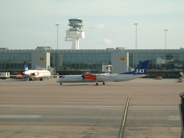 SAS・スカンジナビア航空・DHC-8-402Qの写真の写真