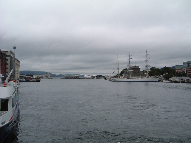 スタバンガー〜ベルゲン・ベルゲン港(外洋方向)の写真の写真