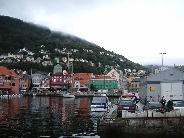 ベルゲン・ベルゲン港とフロイエン山の写真の写真