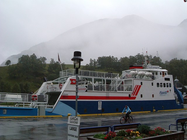 フロムの写真の写真