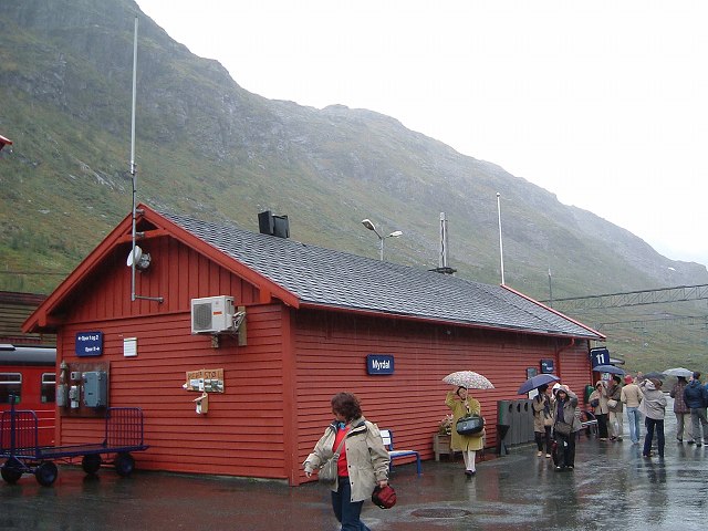 フロム〜(フロム鉄道)〜ミュダール・ミュダール駅の写真の写真