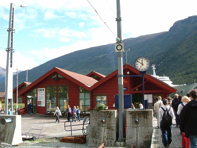 フロム(フロム鉄道)・フロム駅の写真の写真