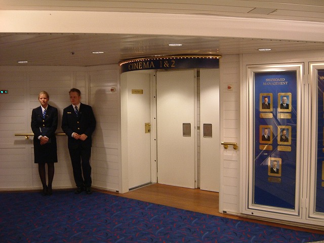 船(DFDS)・船の中にある映画館の写真の写真