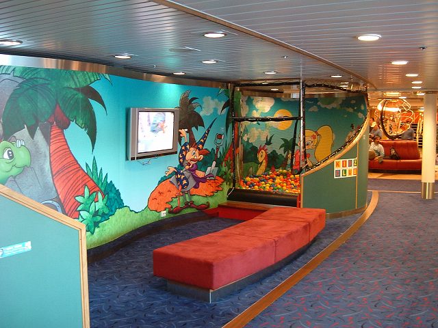 船(DFDS)・子供用の遊び場所の写真の写真