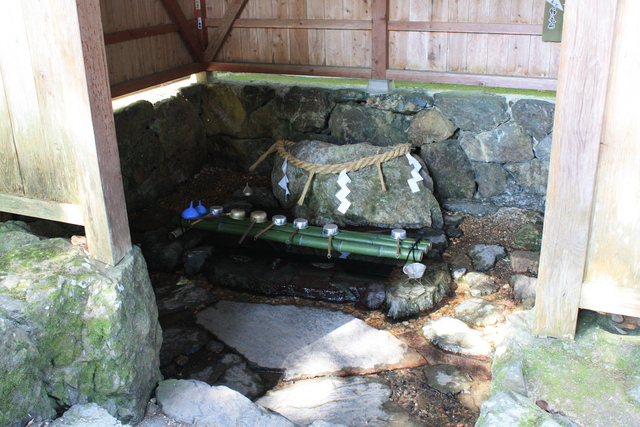 神宮寺・東大寺の二月堂への「お水送り」に使う閼伽井の写真の写真