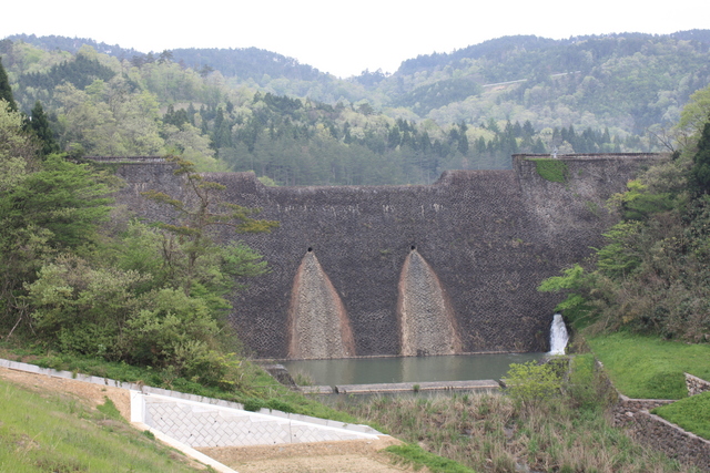 重要文化財・旧美歎水源地水道施設・貯水池堰堤の写真の写真
