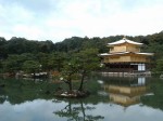世界遺産・特別史跡・特別名勝・京都・鏡湖池に写る金閣