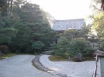 特別名勝・京都・金地院・庭園・方丈庭園より開山堂を見る