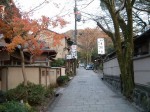 京都・円山公園付近の路地裏