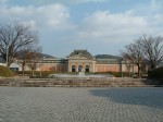 京都・京都国立博物館・噴水と本館