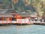 世界遺産・宮島・まるで水に浮かんでいるかのような厳島神社