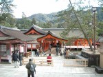 世界遺産・宮島・厳島神社・入り口に続く摂社客神社拝殿