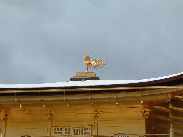 世界遺産・特別史跡・特別名勝・京都・金閣寺・金閣の屋根にある鳳凰の写真の写真
