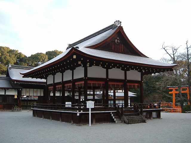 世界遺産・京都・賀茂御祖神社（下鴨神社）舞殿の写真の写真