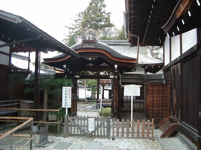 世界遺産・京都・賀茂御祖神社（下鴨神社）西唐門の写真の写真