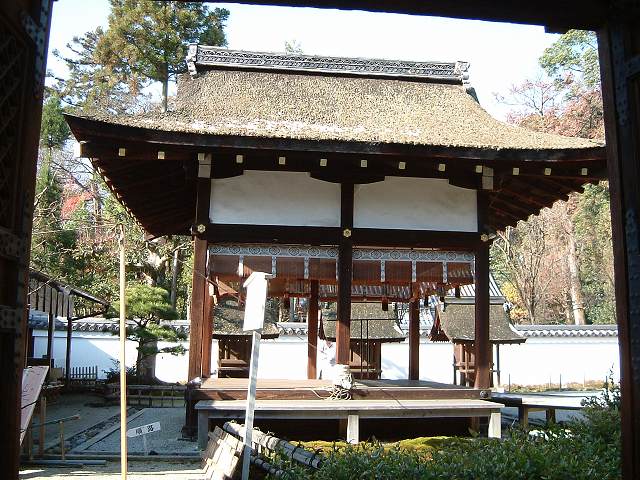 世界遺産・京都・下鴨神社・正面から見る摂社三井神社拝殿の写真の写真