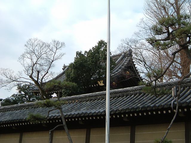 世界遺産・京都・西本願寺・鐘楼の屋根の写真の写真