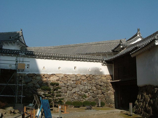 世界遺産・特別史跡・姫路城・いたるところにある鉄砲挟間の写真の写真