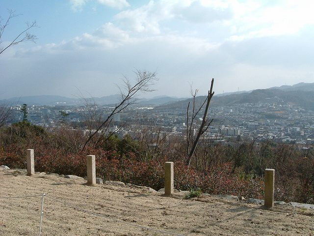 屋島・四国村・旧鍋島燈台退息所付近から見る屋島市街地の写真の写真
