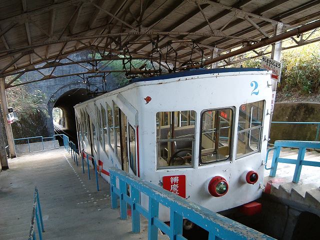 屋島・屋島山・階段状のケーブルカーの写真の写真