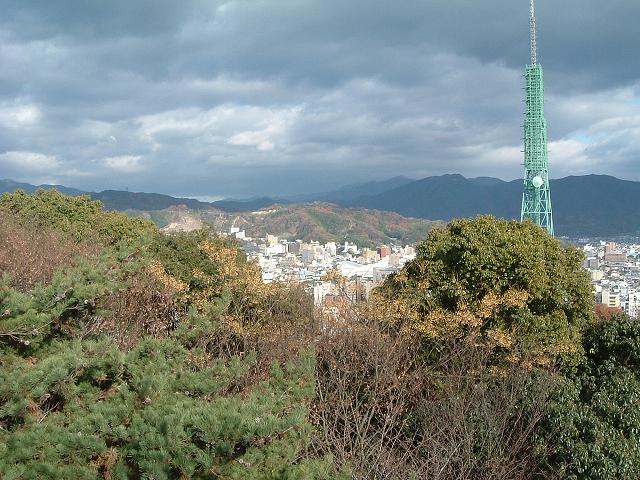 松山・松山城山に囲まれた城下の写真の写真