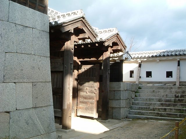 松山・松山城・内部から見た三ノ門の写真の写真